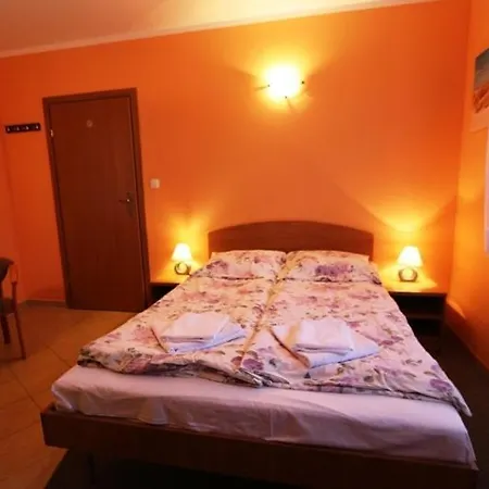 Faro Darlowko Pensjonat *